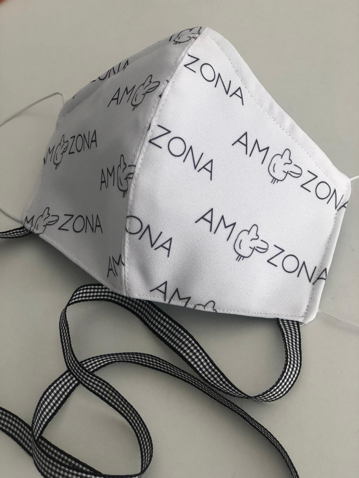 MASCARILLA MODELO AMAZONA